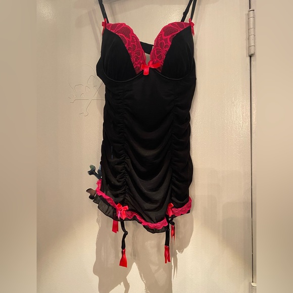 ๐๏ธ 2 for $30! ๐๏ธ Sexy black & pink lingerie ๐ - Picture 2 of 5